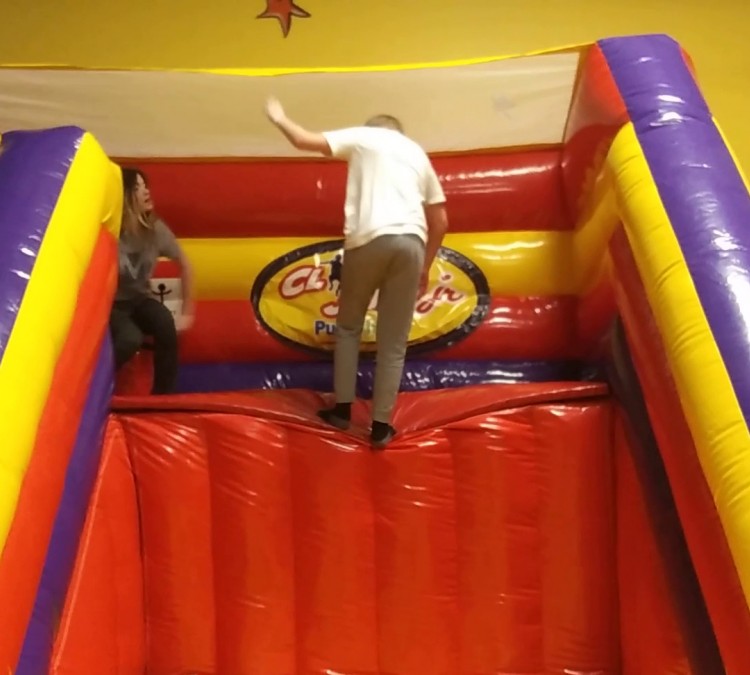 Pump It Up Urbandale Kids Birthdays and More (Urbandale,&nbspIA)